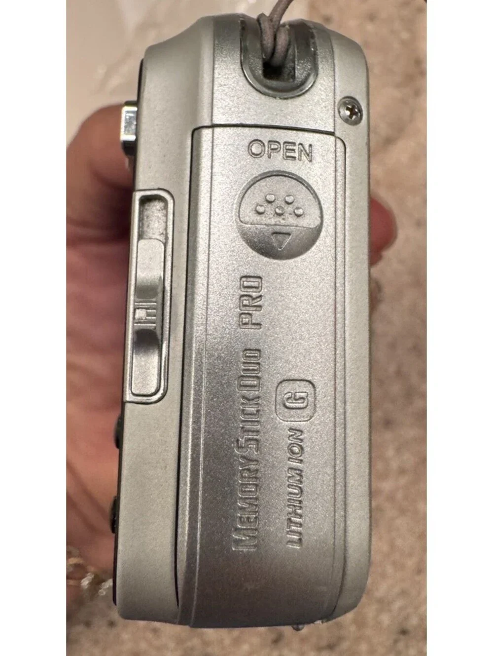 Sony Cyber-shot DSC-N1 8.1MP Digital Camera Touchscreen TESTED + Charger Case
